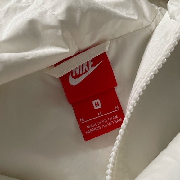 nike windbreaker - Picture 2 of 2